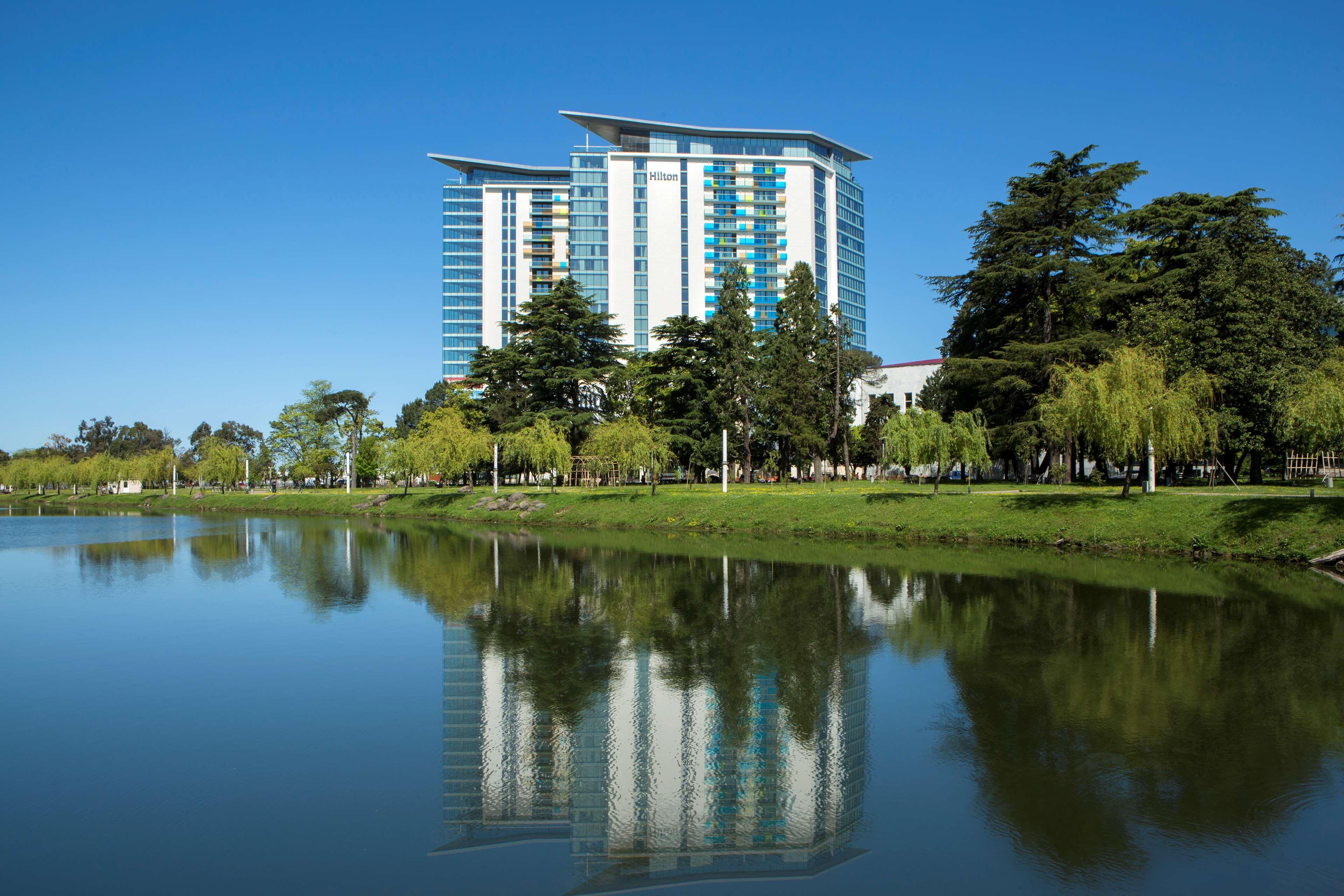 Hilton Batumi Hotel Buitenkant foto