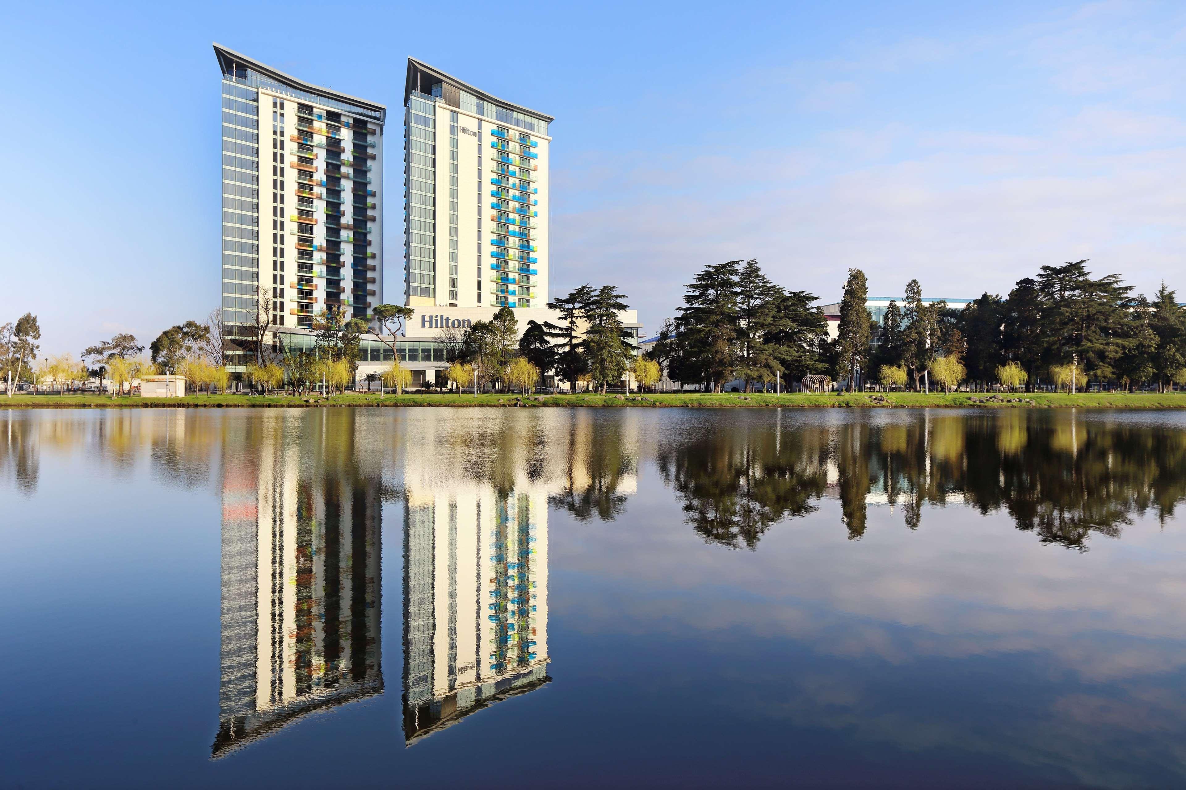 Hilton Batumi Hotel Buitenkant foto